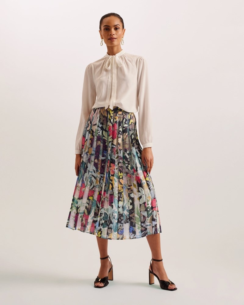 Black Women\'s Ted Baker Cornina Pleated Midi Skirt Price In India | G5P-2631