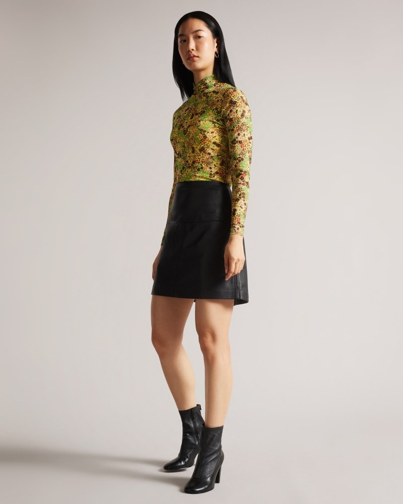 Black Women\'s Ted Baker Valiat A Line Suede Mini Skirt Price In India | Y2W-4306